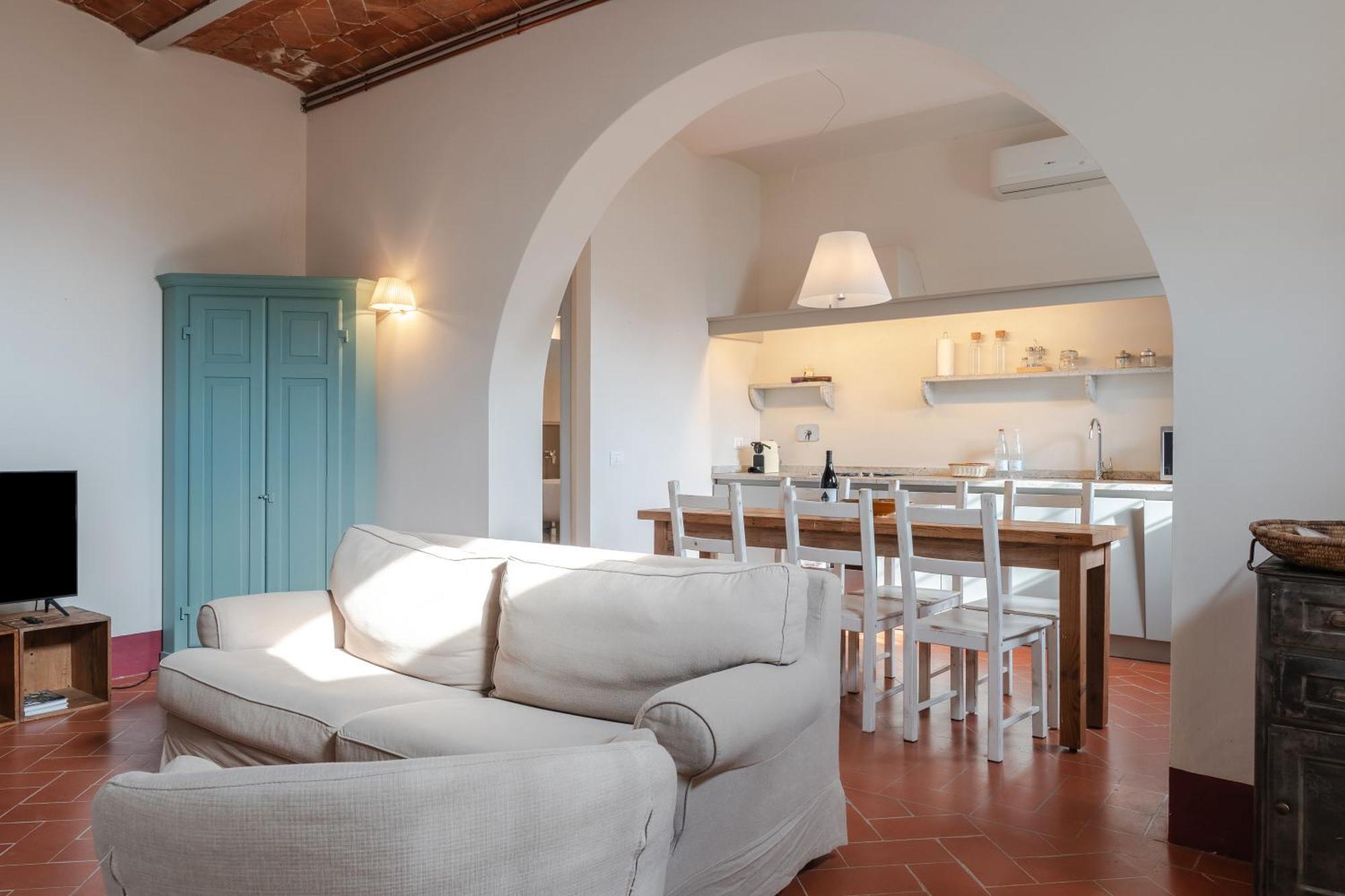 Borgo Syrah Hotel กอร์โตนา ภายนอก รูปภาพ